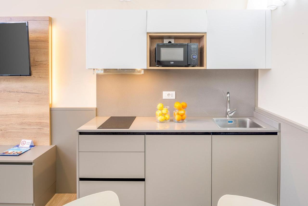Residenza Panorama Aparthotel Costermano Bagian luar foto