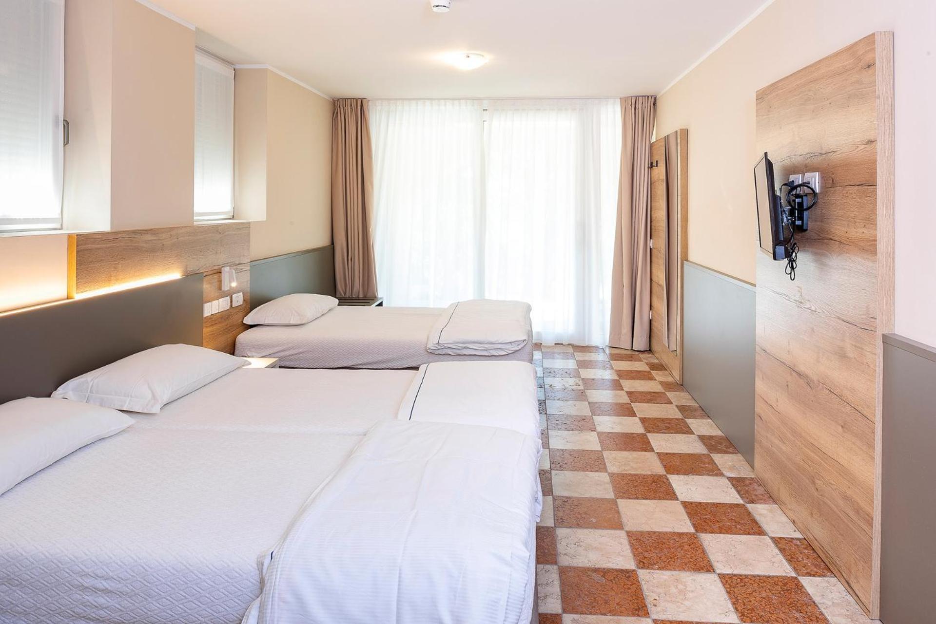 Residenza Panorama Aparthotel Costermano Bagian luar foto