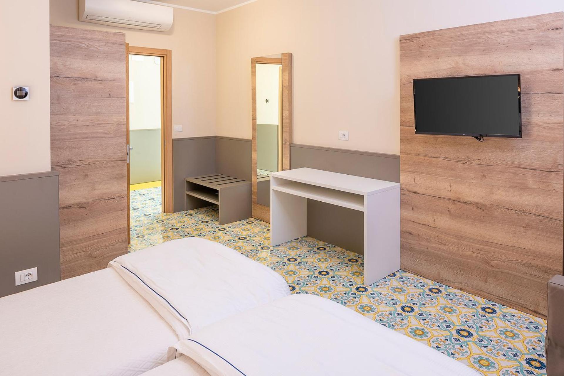 Residenza Panorama Aparthotel Costermano Bagian luar foto